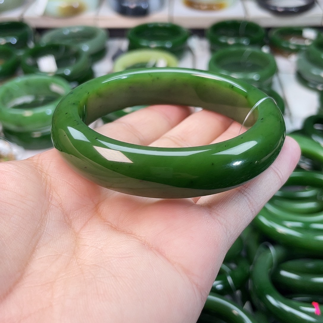 和田玉（碧玉）手镯未镶嵌