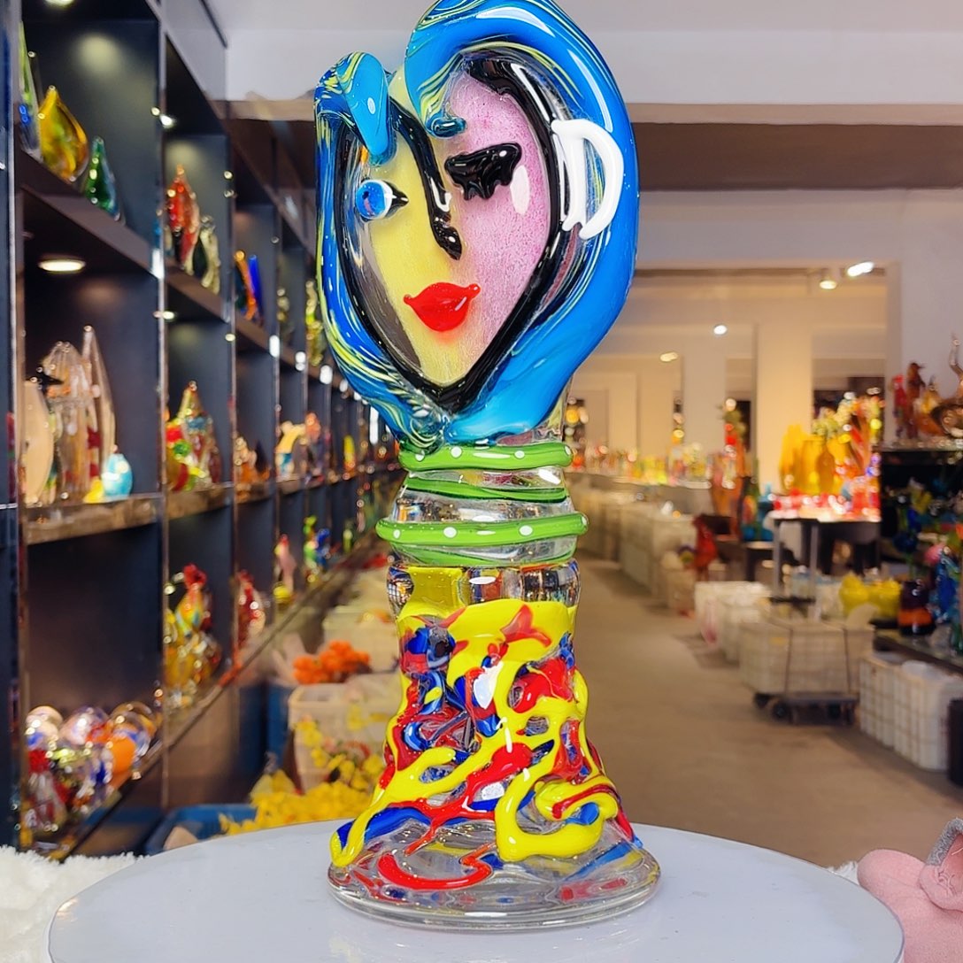 用***0茶宠琉璃岛是个什的人在