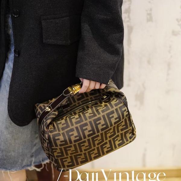 95新 FENDI/芬迪 SZ大吉中古/Fendi金扣大饭盒手提包