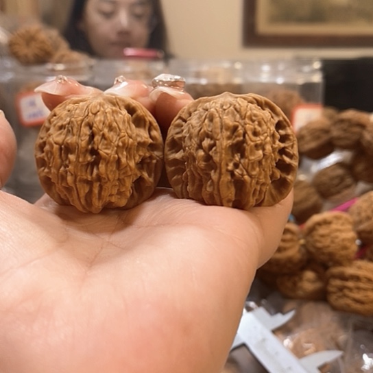 文玩核桃吊坠36红豆