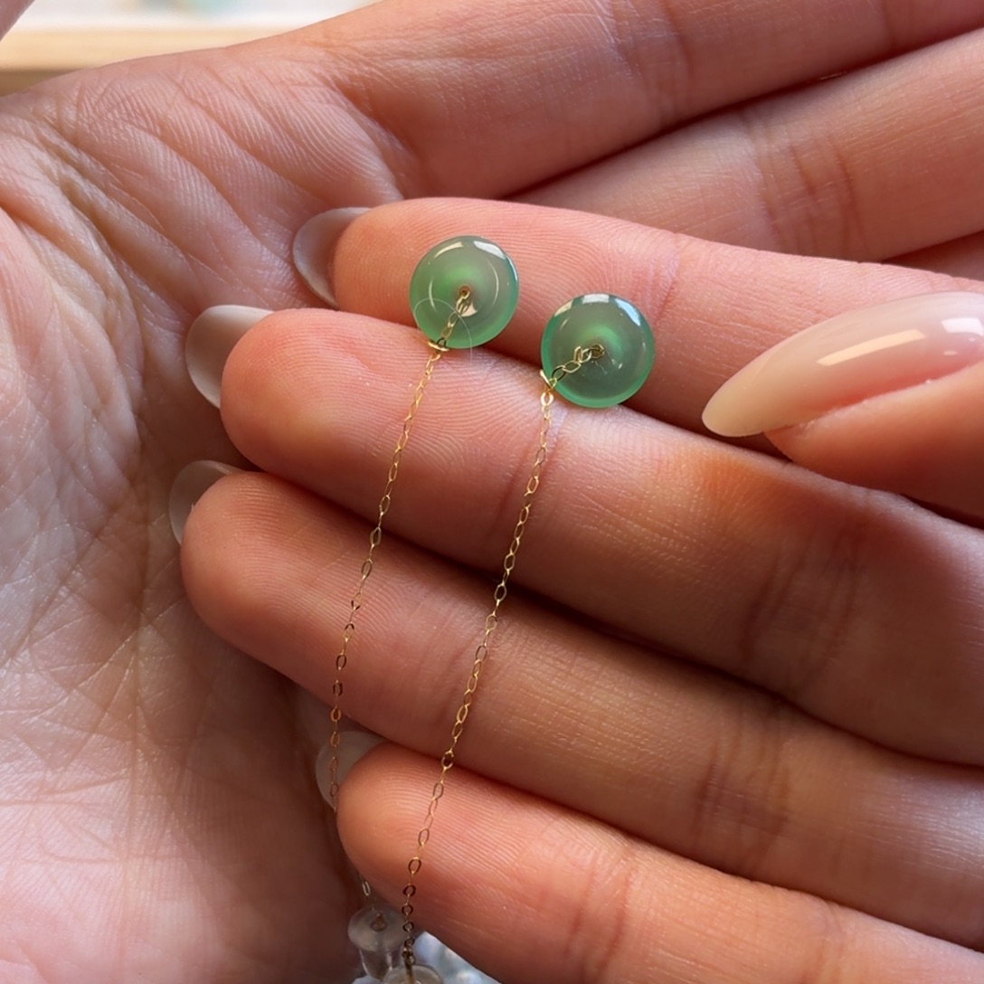 翡翠散珠满绿小扣子一对