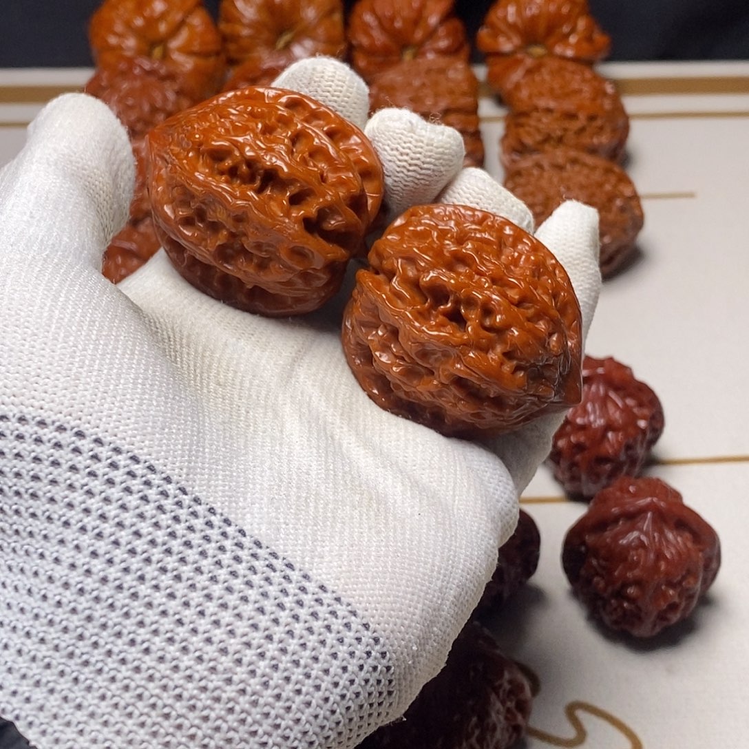 文玩核桃吊坠支持面式纯手盘大沽石