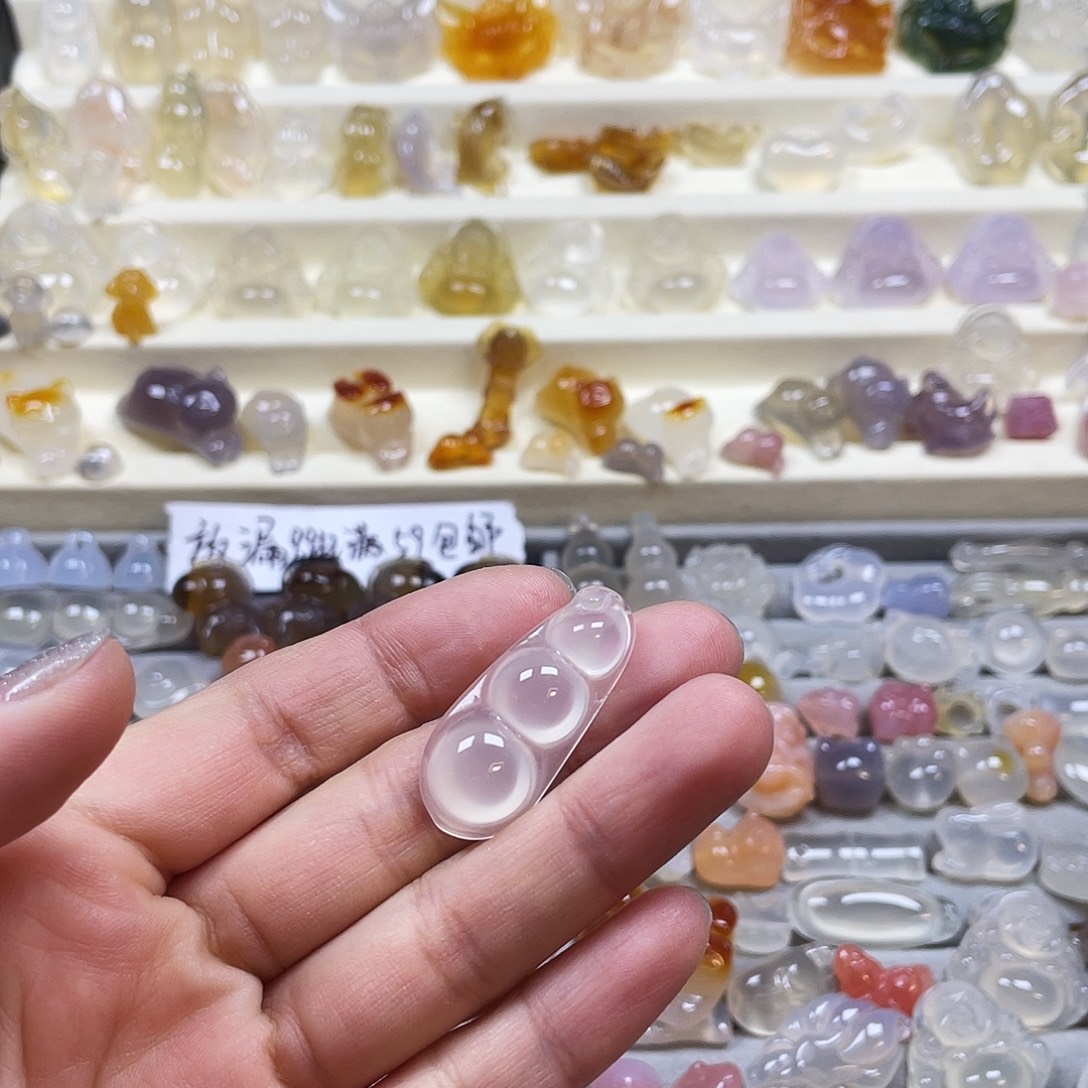 玛瑙/玉髓未镶嵌颈饰