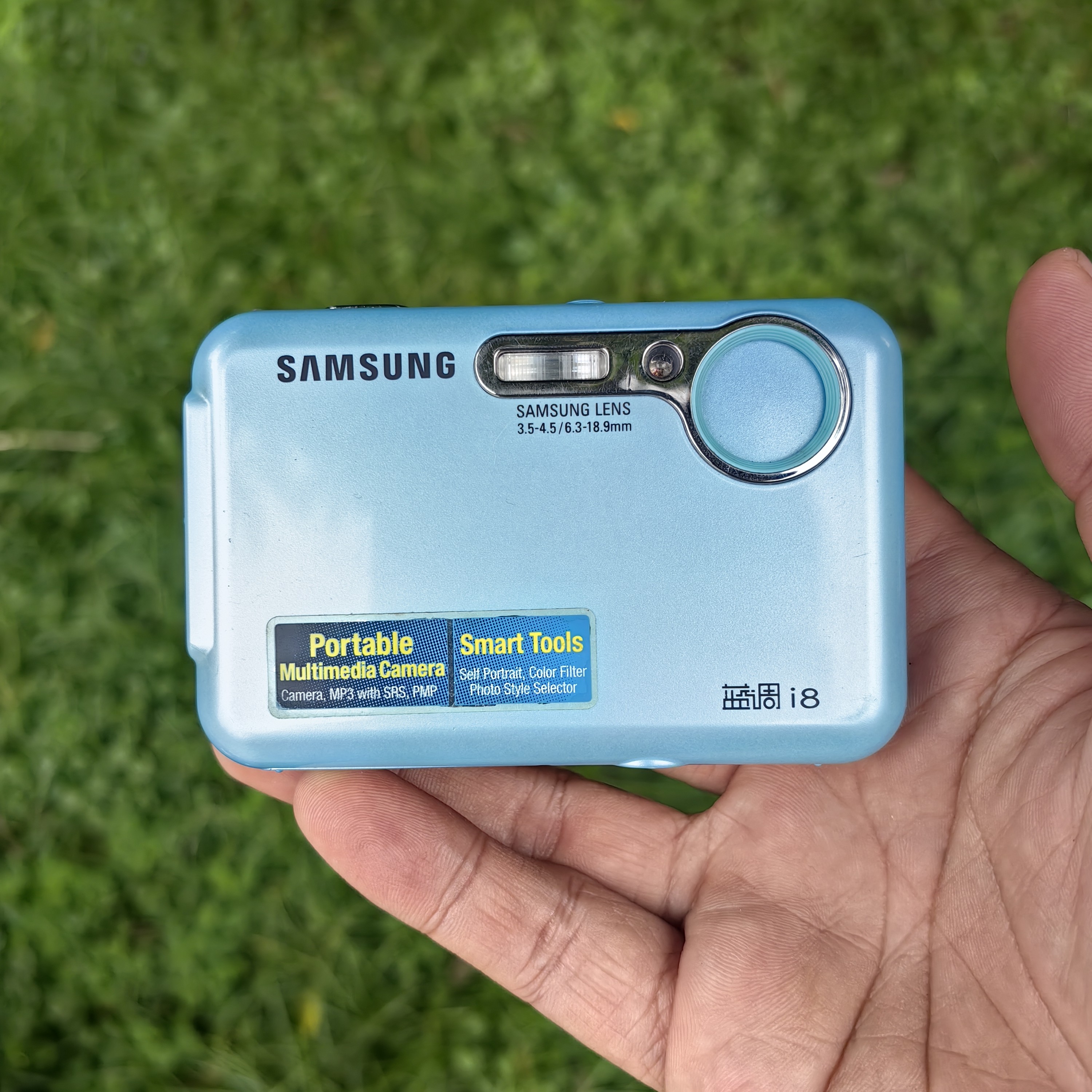 9新 Samsung/三星 三星i8相机，功能全好，屏幕有细小霉点，配件齐全