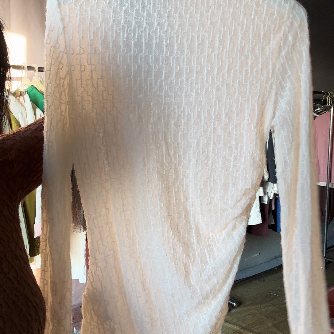 吃***餐328小衫。          