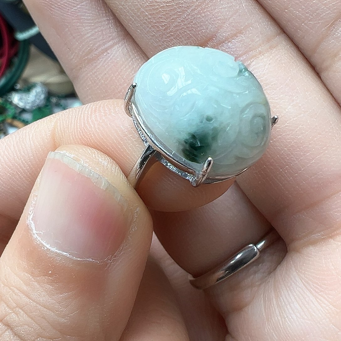 翡翠戒指未镶嵌炸