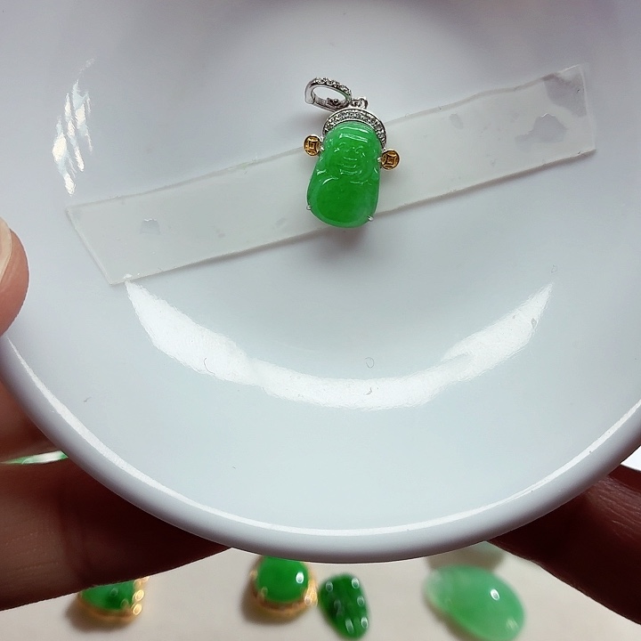 翡翠18K金镶嵌手链天然缅甸翡翠A货