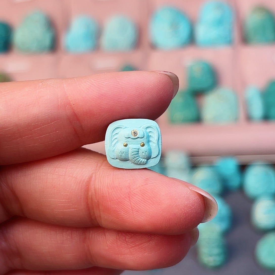 绿松石配饰未镶嵌