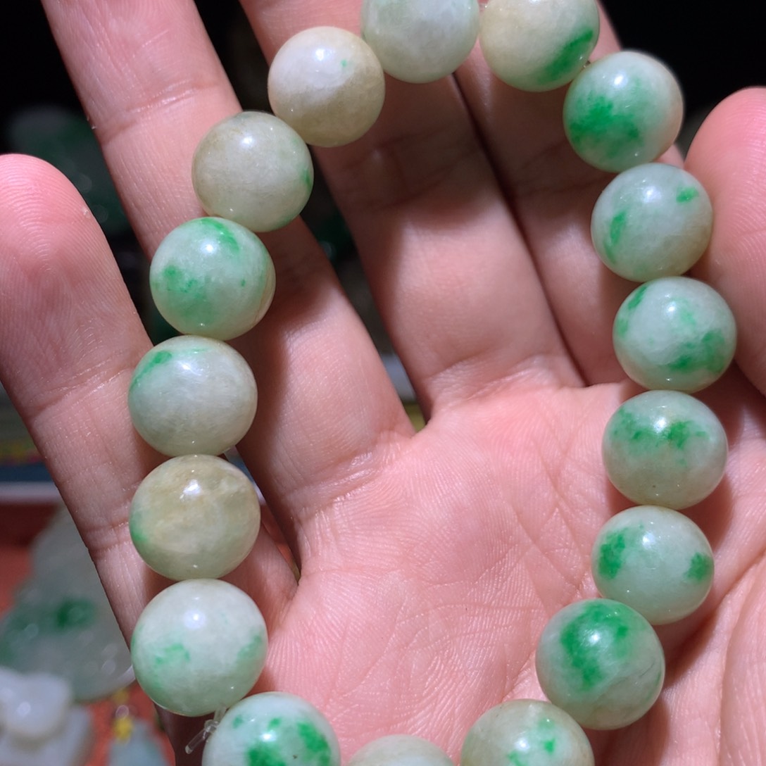 翡翠挂件未镶嵌?***横