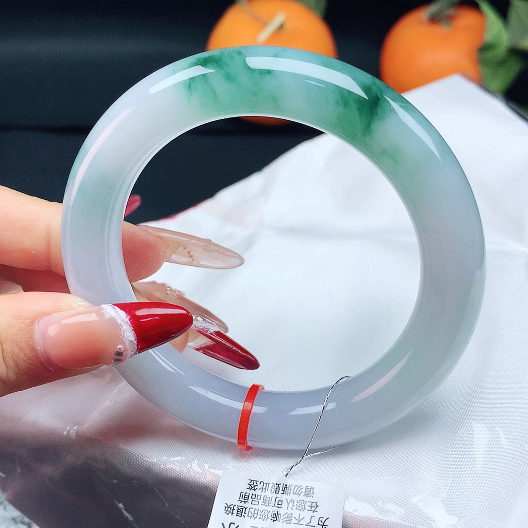 翡翠手镯未镶嵌57胖