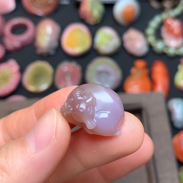 玛瑙/玉髓颈饰未镶嵌盐源原矿