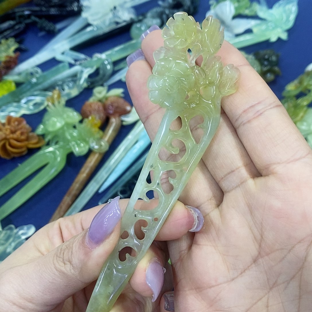 蛇纹石玉发簪未镶嵌
