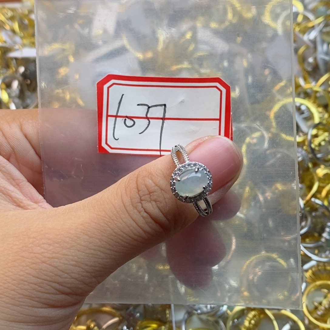 翡翠戒指银S925镶嵌翡翠首饰