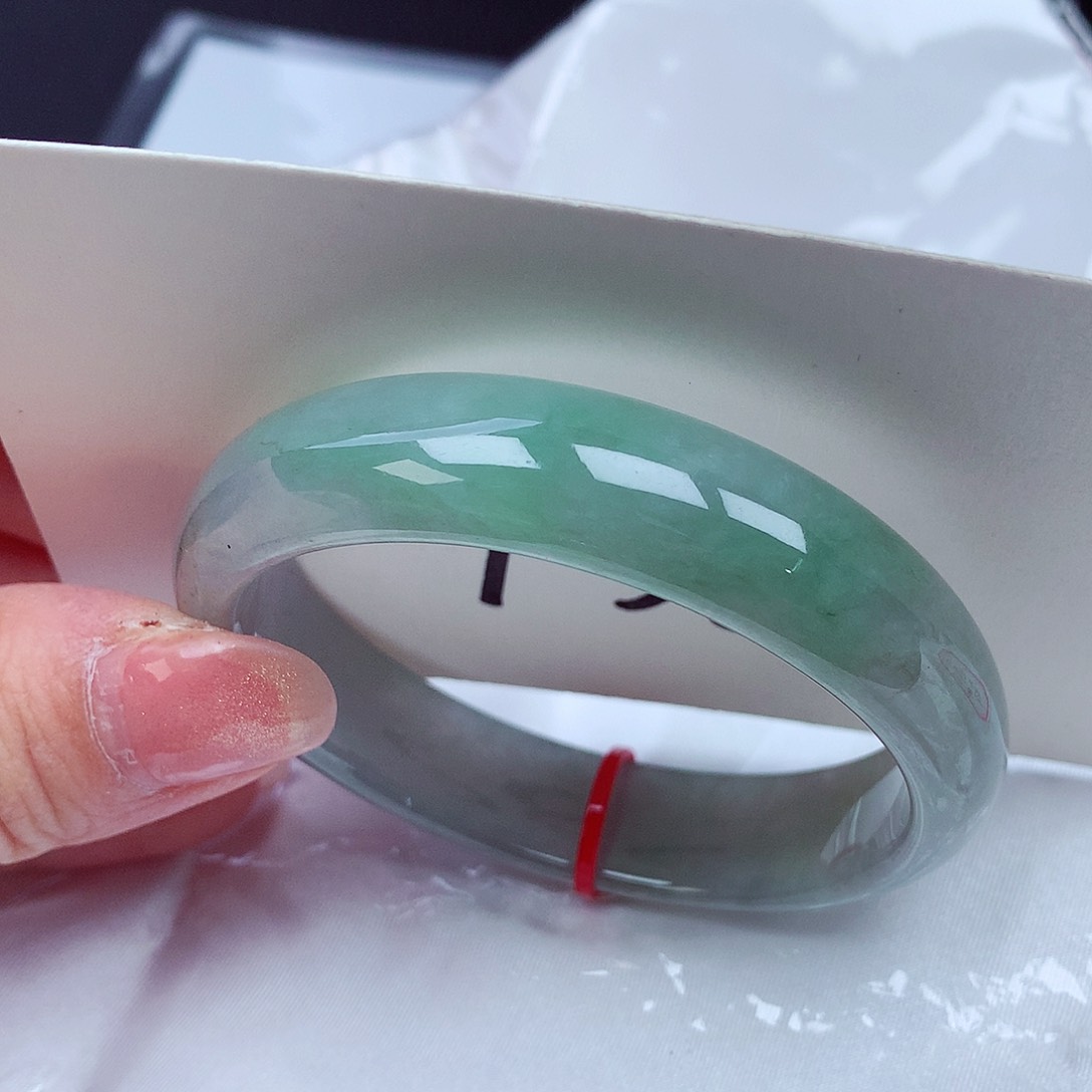 翡翠手镯（贵妃镯）未镶嵌翡翠