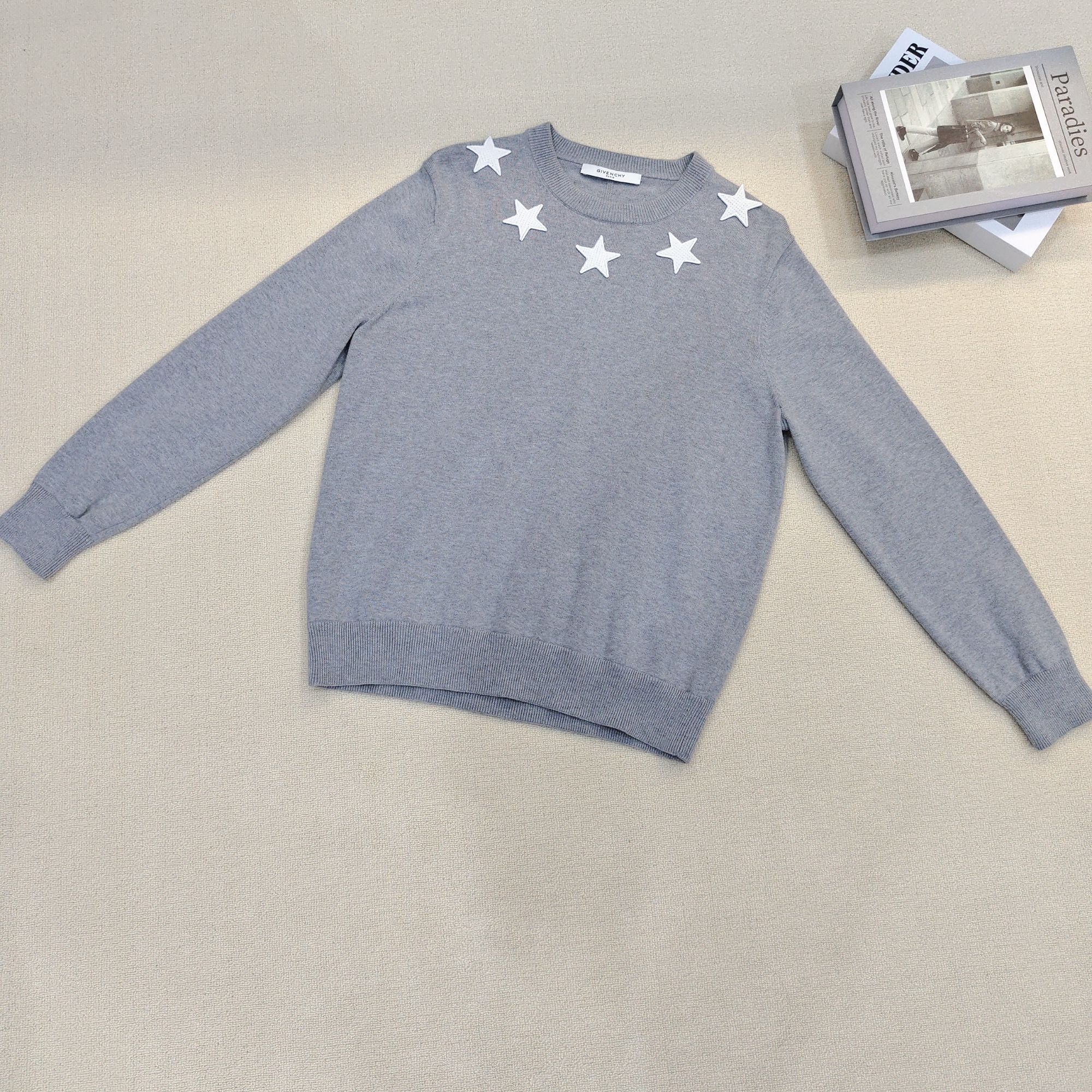 99新 Givenchy/纪梵希 纪长袖卫衣 男女同款 灰色 尺码M/F1600921