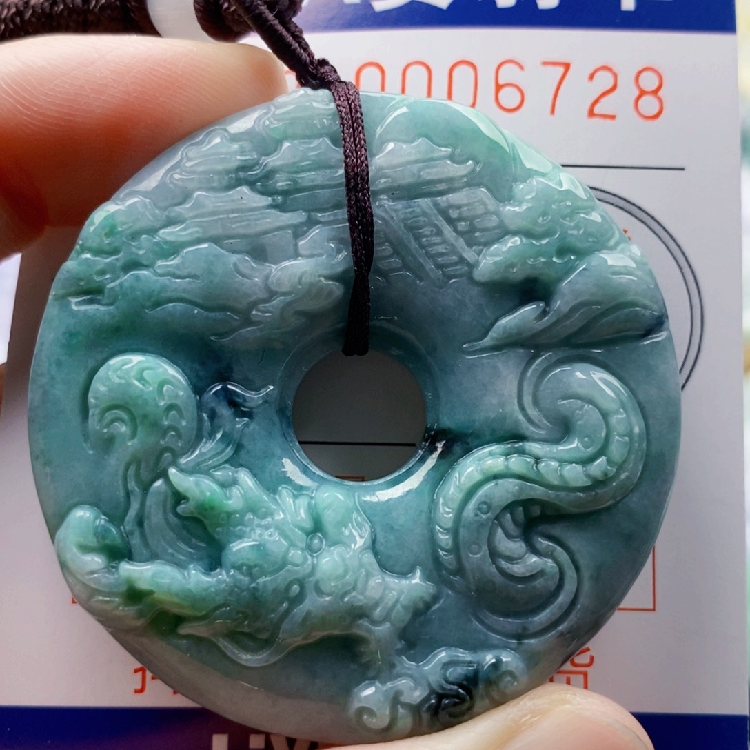 吊坠(不含链)未镶嵌翡翠