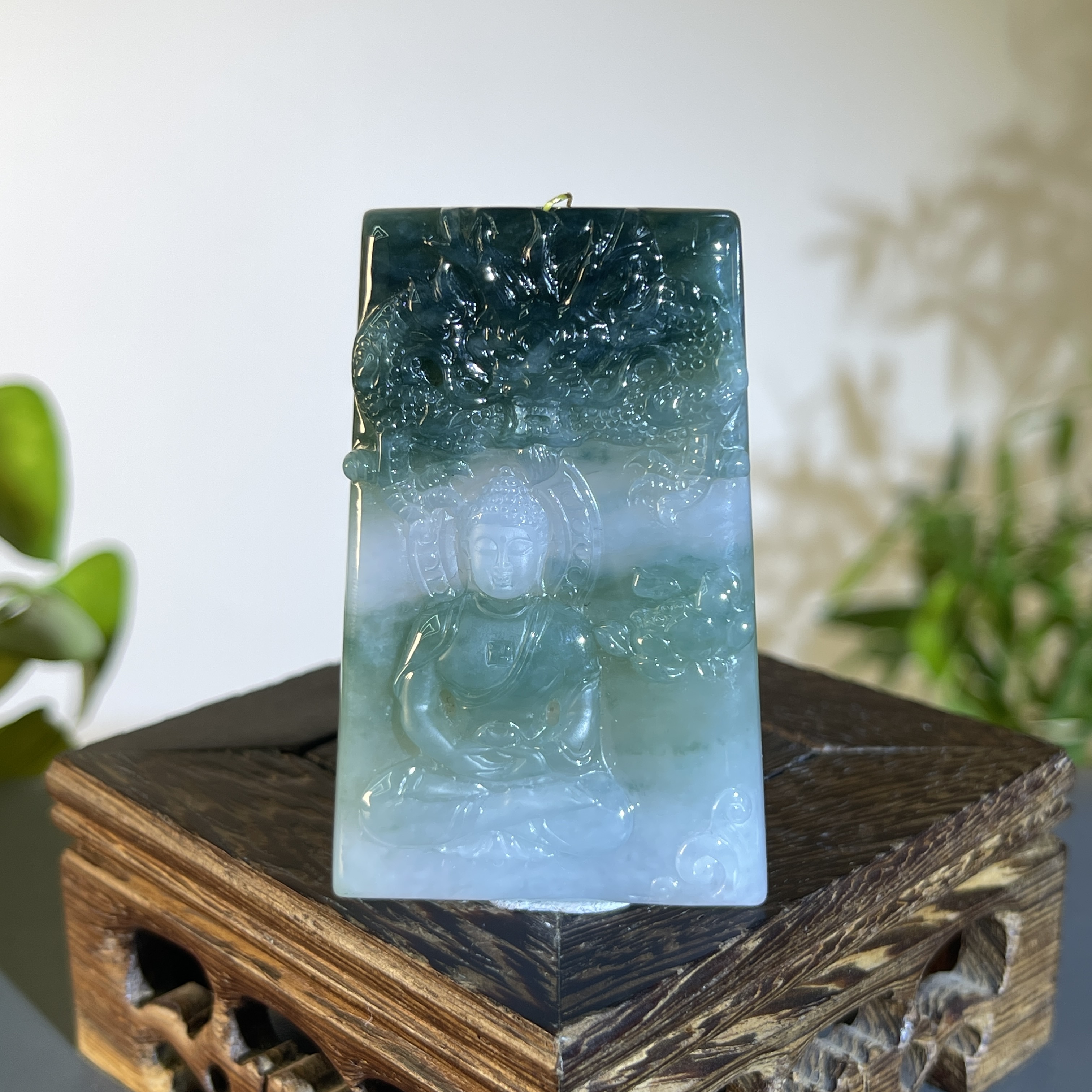 JTW08-147 天然缅甸A货翡翠 大日如来