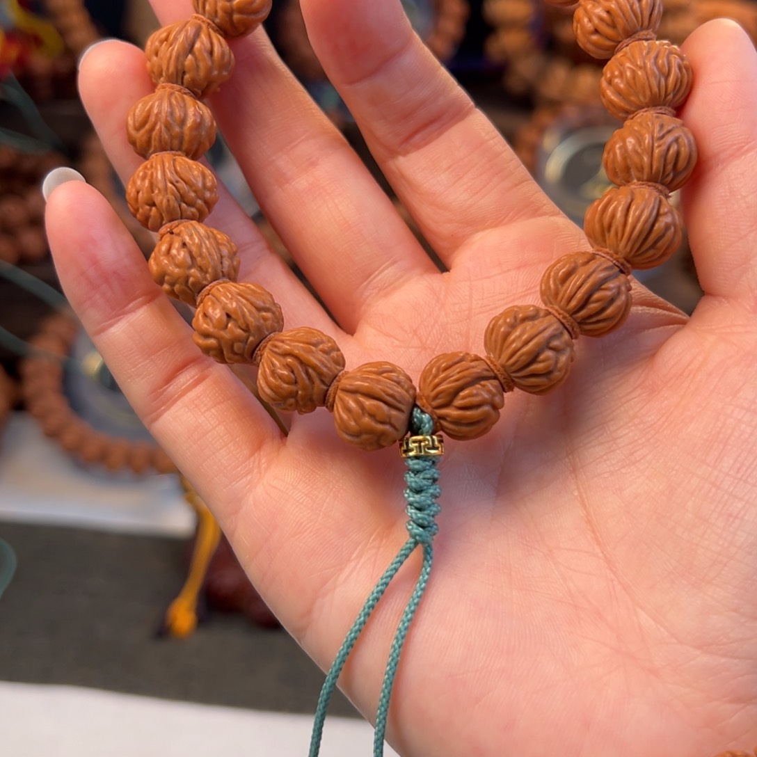 【闪购商品】桃核吊坠14尺寸金豆