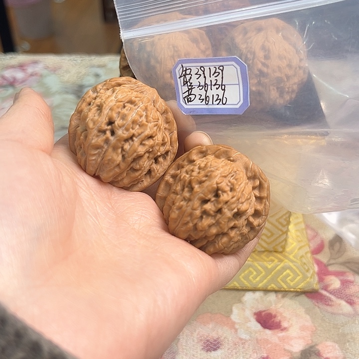 文玩核桃把件一代楼