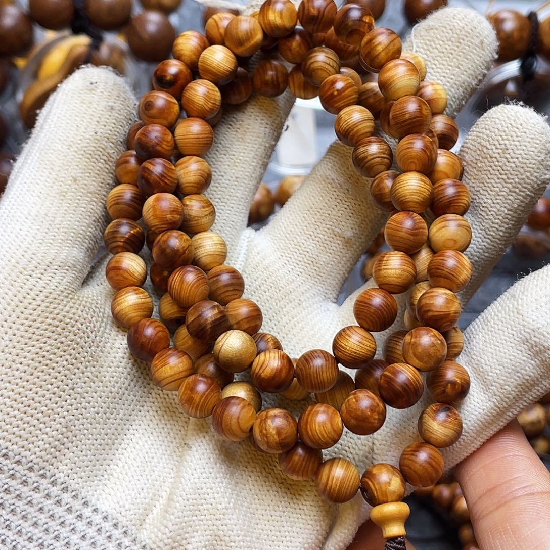 柏木把件太行崖柏0.8陈化黄金龙胆闪电