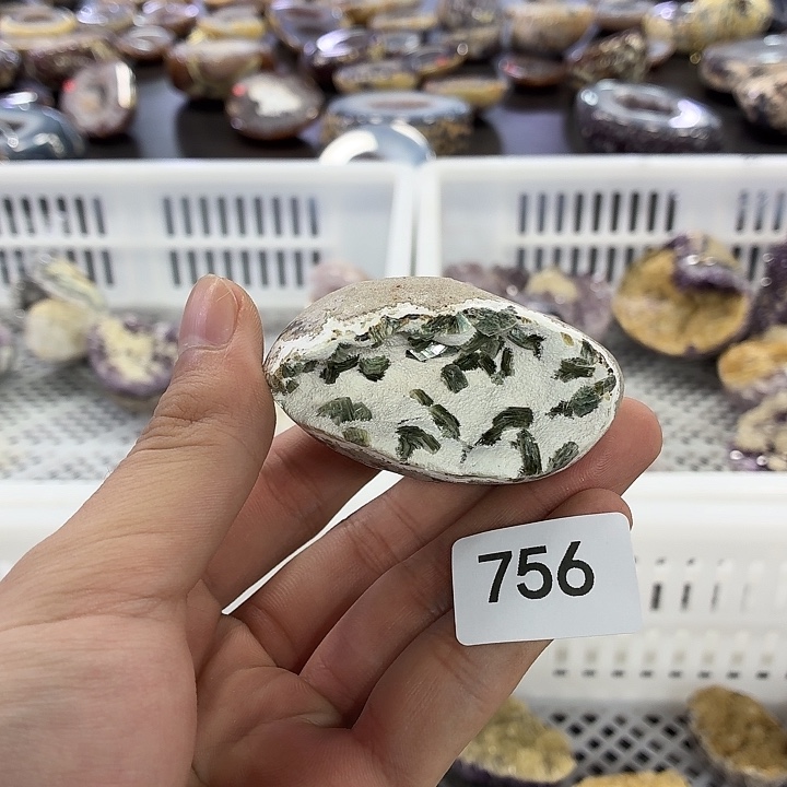 水晶未镶嵌大型摆件（非配饰）