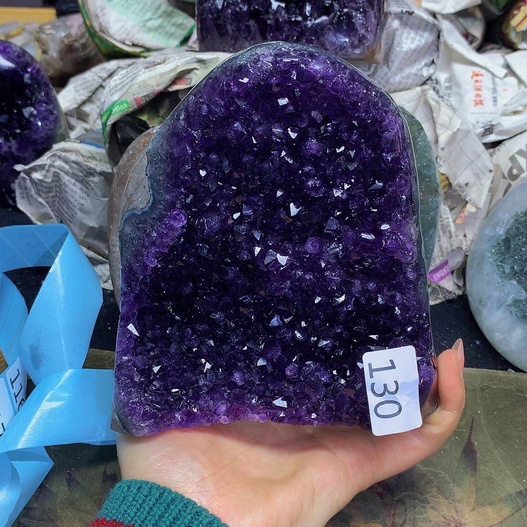 紫晶大型摆件（非配饰）未镶嵌