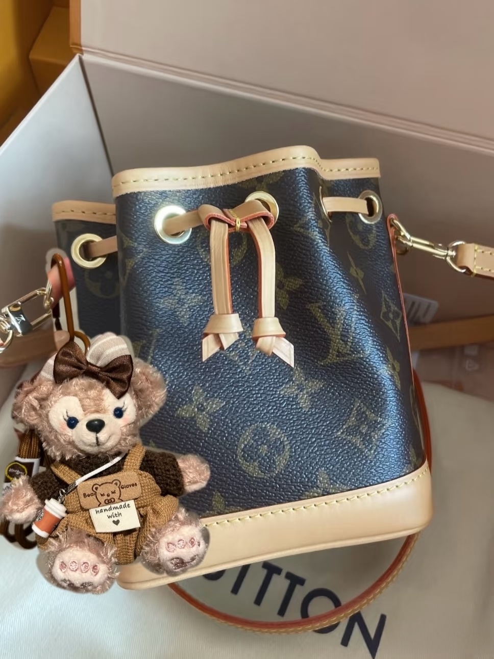 卡通可爱公仔毛绒玩偶车挂包挂时尚潮流服饰娃衣