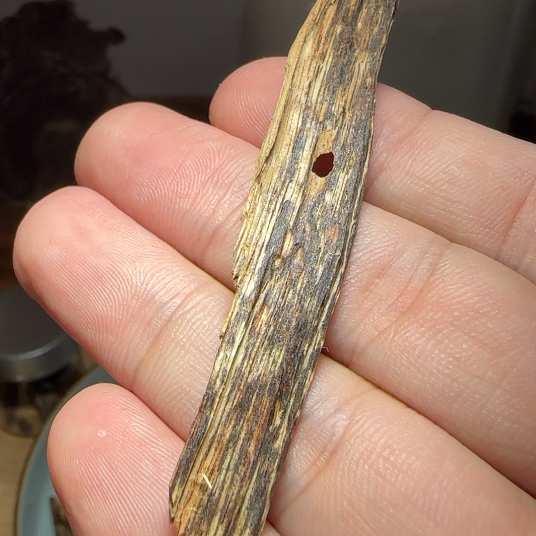 沉香沉香碎屑海南西部紫棋