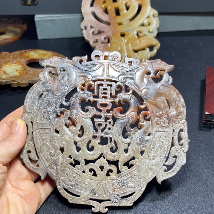 一物一图发货支持七天无理由。底槽青