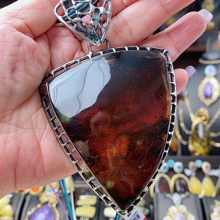 琥珀颈饰银S925镶嵌吊坠