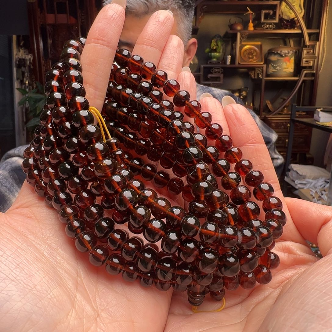 琥珀未镶嵌裸石抚顺琥珀20627八多样性发其一