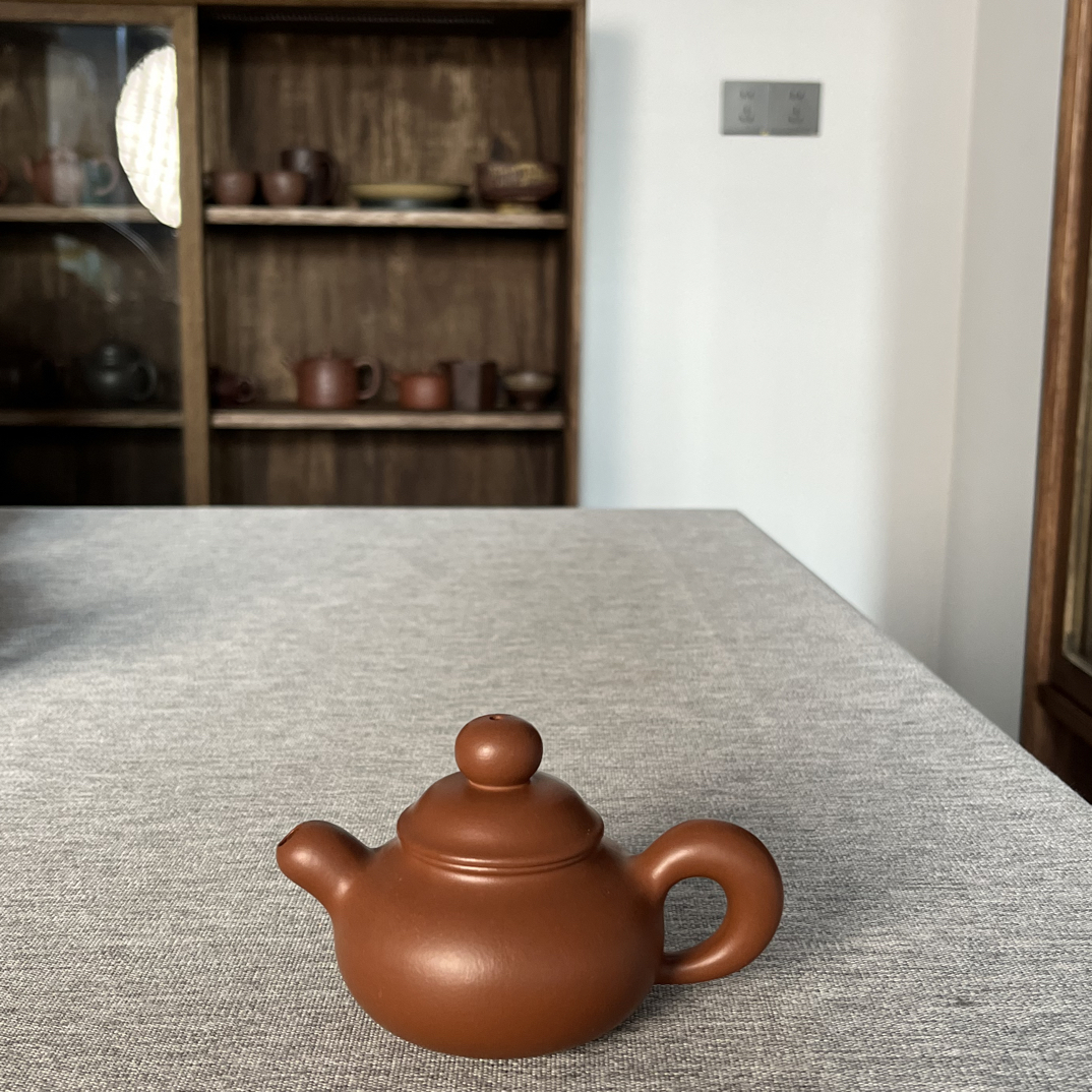 道洪风松鼠壶120cc宜兴小煤窑朱泥紫砂壶