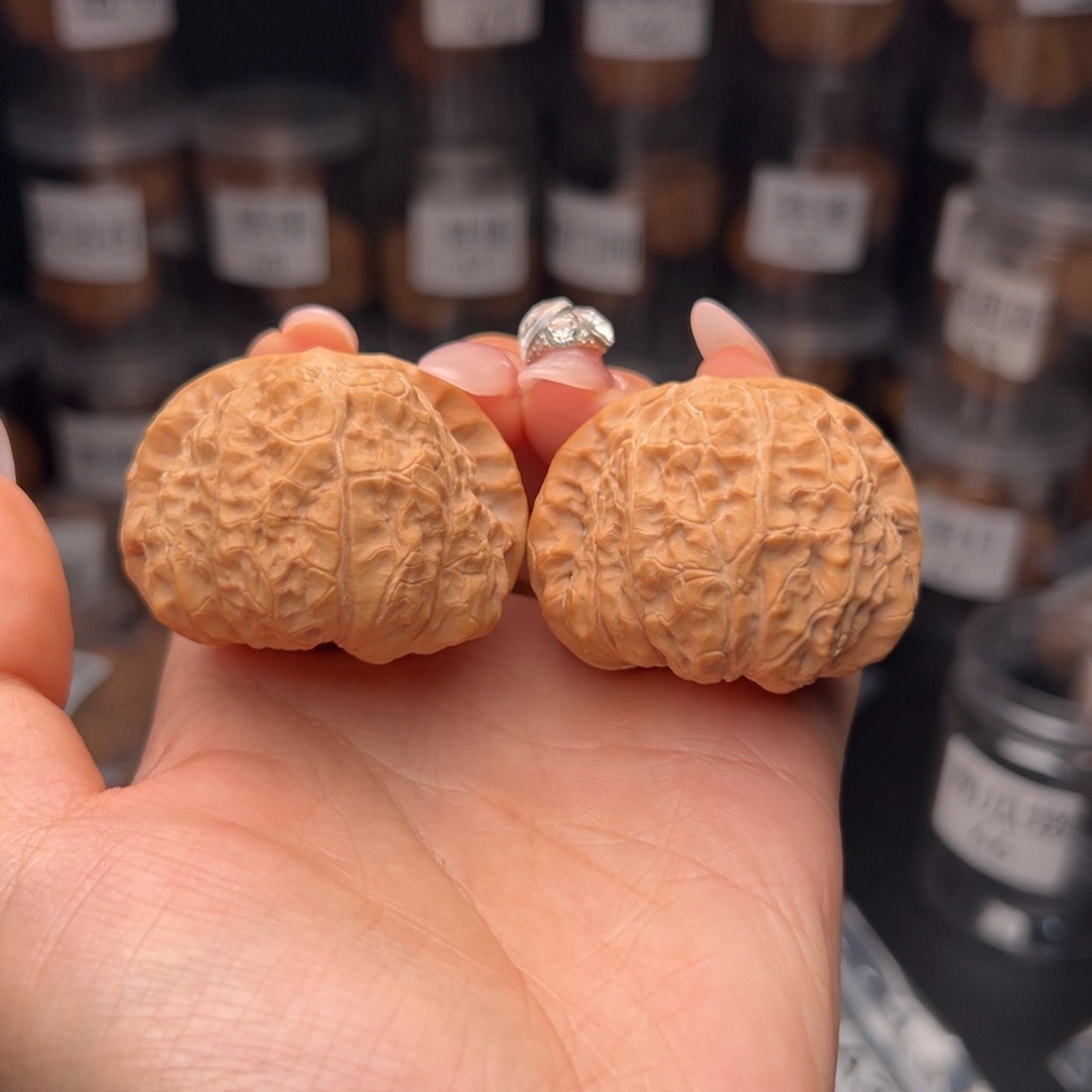 文玩核桃吊坠酩*?南瓜墩