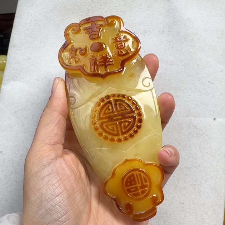 蜜蜡珠宝奇石未镶嵌五*