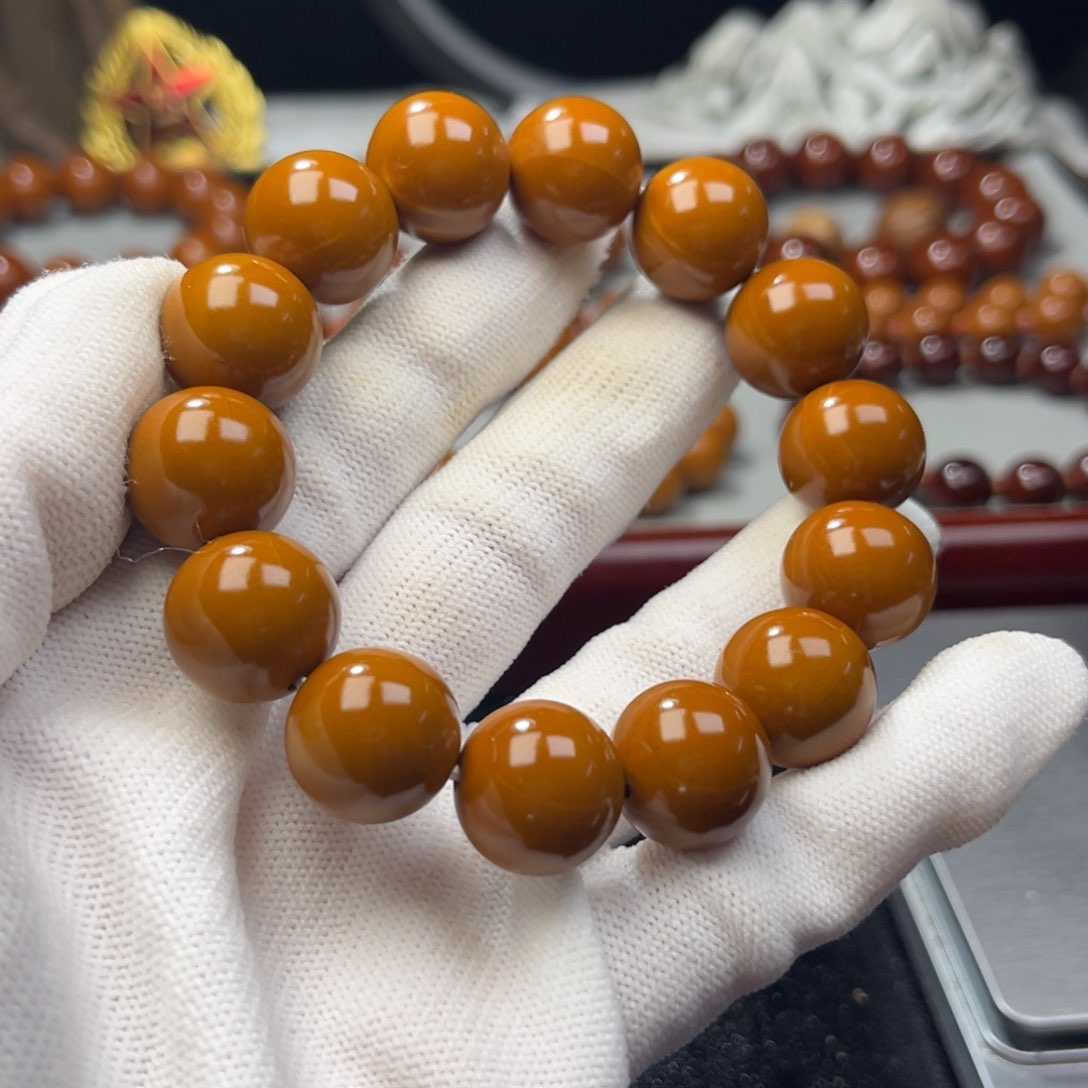 橄榄核吊坠1.54➕树王全品铁核小孔不议价