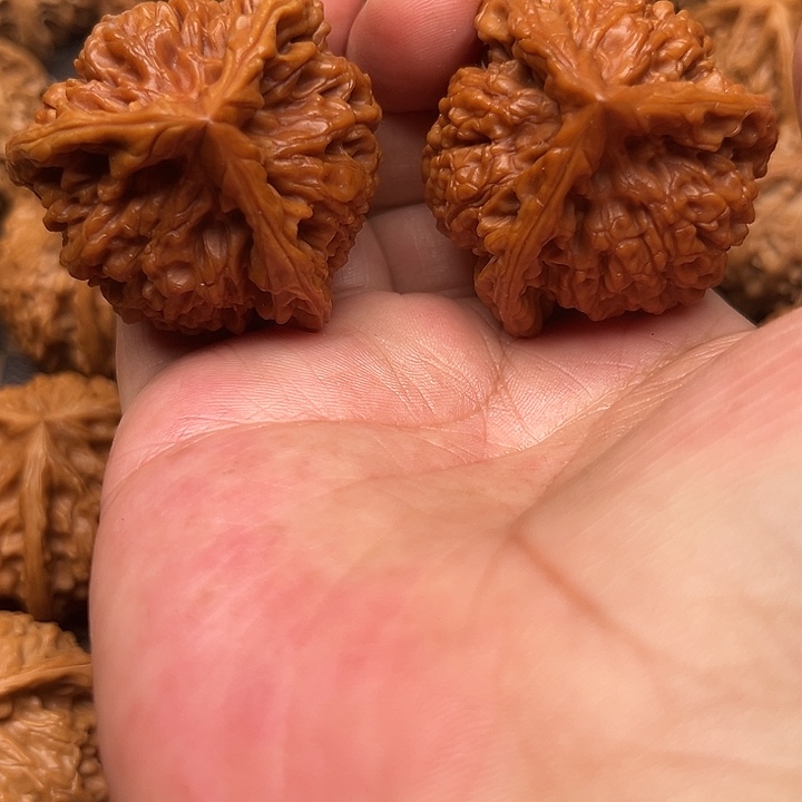 文玩核桃吊坠你们都在