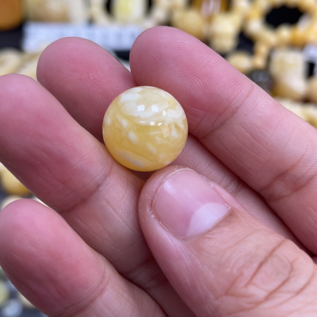琥珀珠宝奇石未镶嵌15.4mm皮色