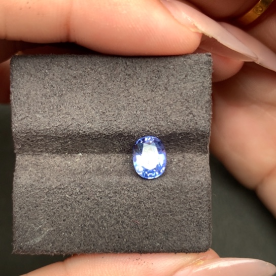 裸石蓝宝石天然矢车菊蓝宝石1.31ct GRC大证