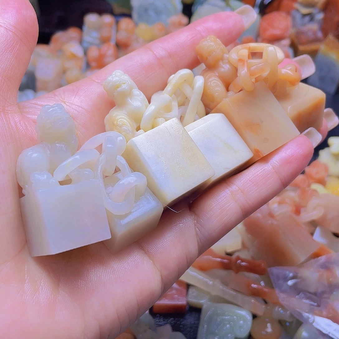 青田石印石h****吞宝利石