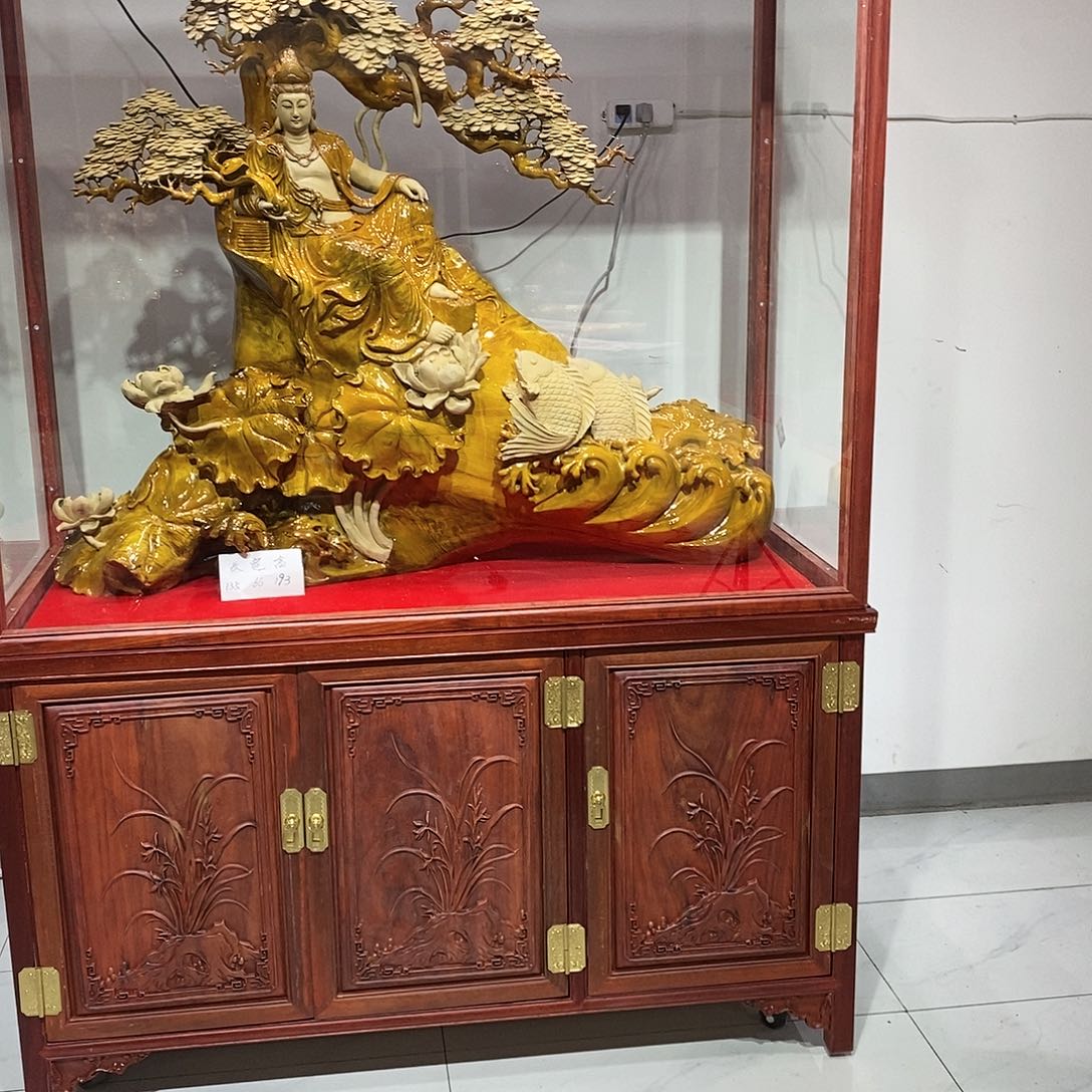 金丝楠空****邦金丝楠小叶桢楠自在观音摆件