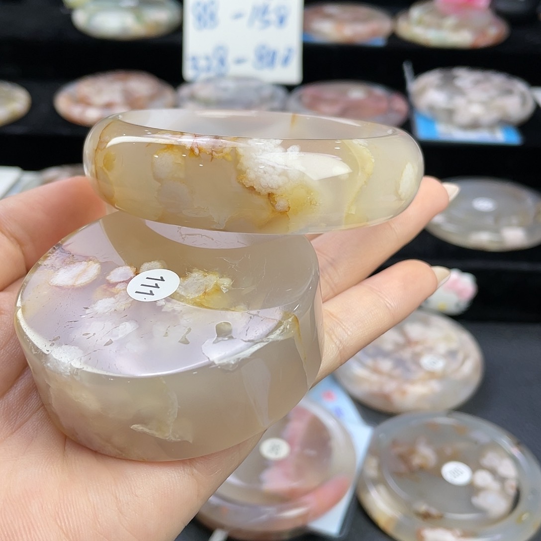 石英质玉手镯未镶嵌@****61/111