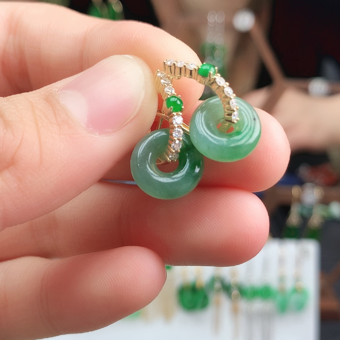 翡翠耳饰18K金镶嵌耳饰