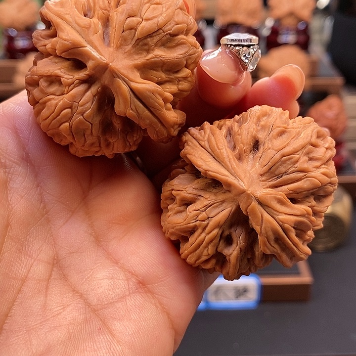 文玩核桃吊坠卡*核桃