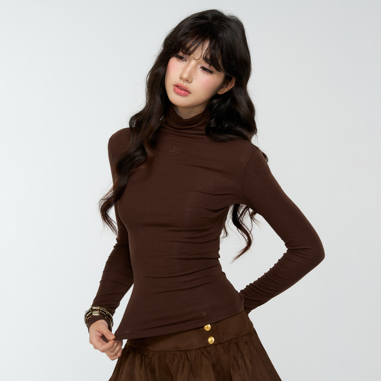 4muggle“衣橱刚需”莱赛尔羊毛高领烫钻基础超模打底十字架长袖