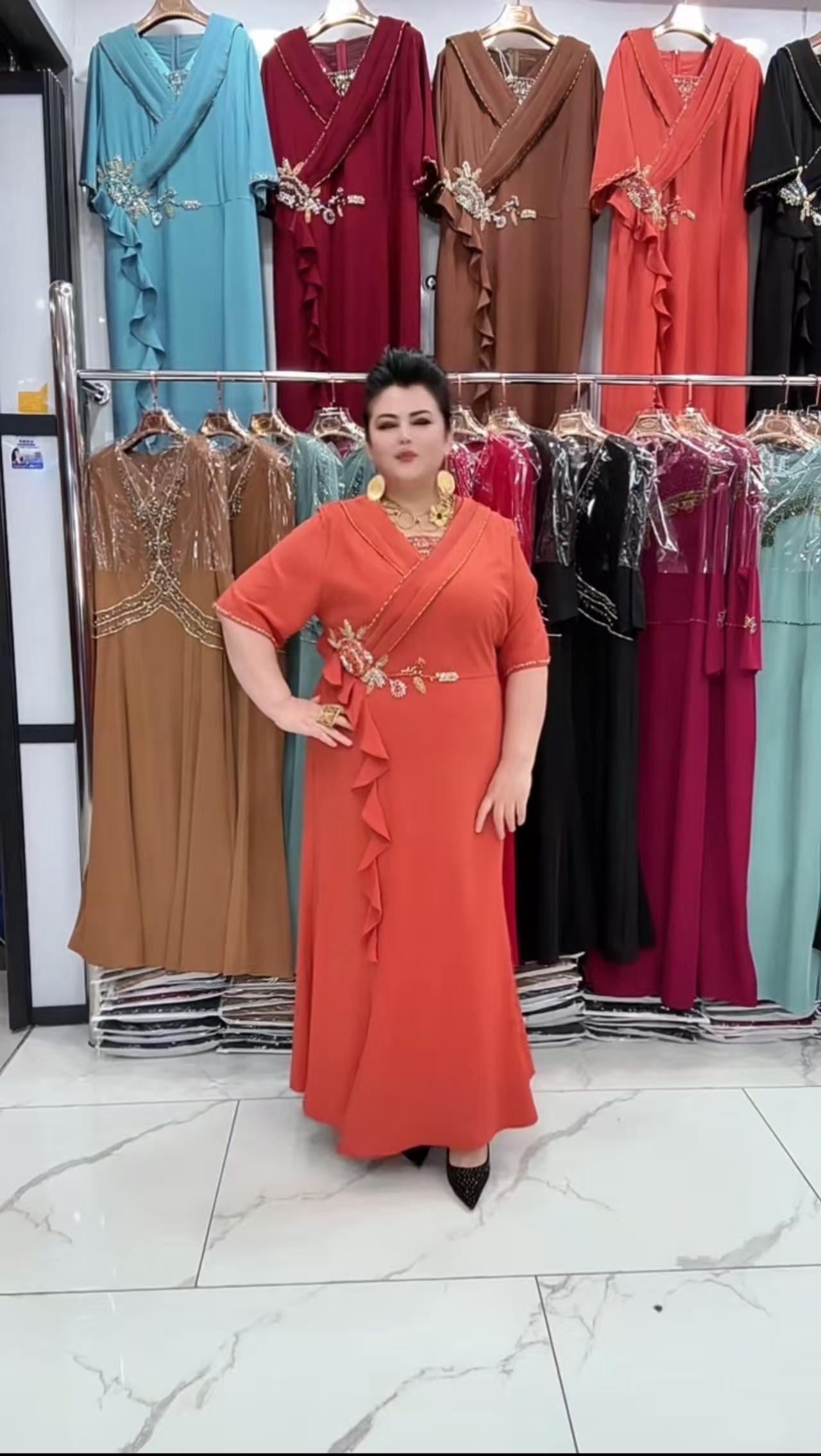 刺绣五分袖长裙礼服婚礼中式女装中国风连衣裙绣花妈妈装复古