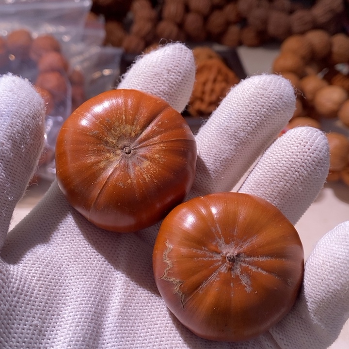 手串文玩核桃…………5