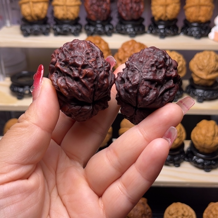 文玩核桃吊坠13w大飞蟾48尺