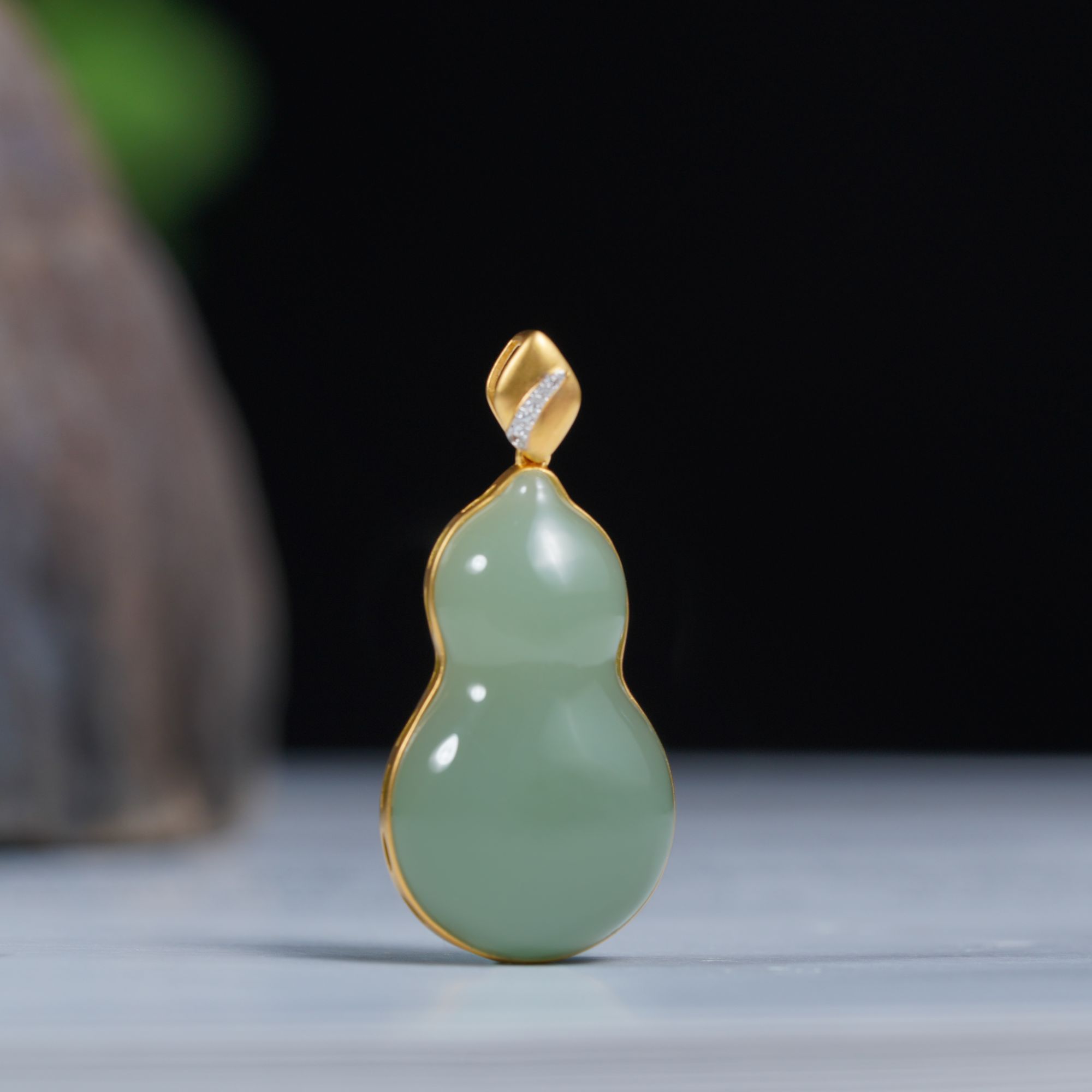 【同庆珍品】18K金和田玉粉青葫芦吊坠22*14*6mm 不含链 LM09