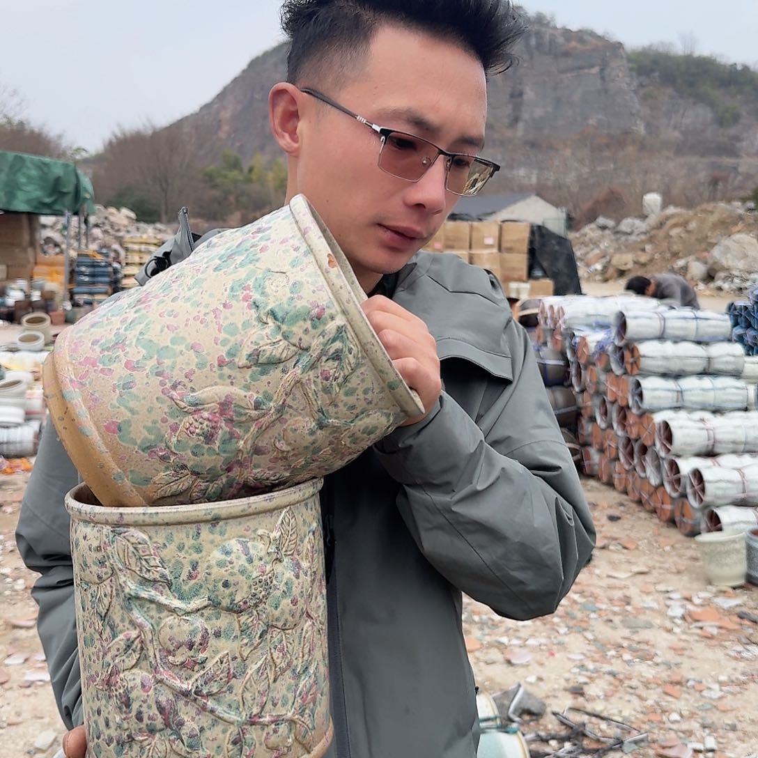 紫砂花盆瑕疵口18个22（两个瑕疵