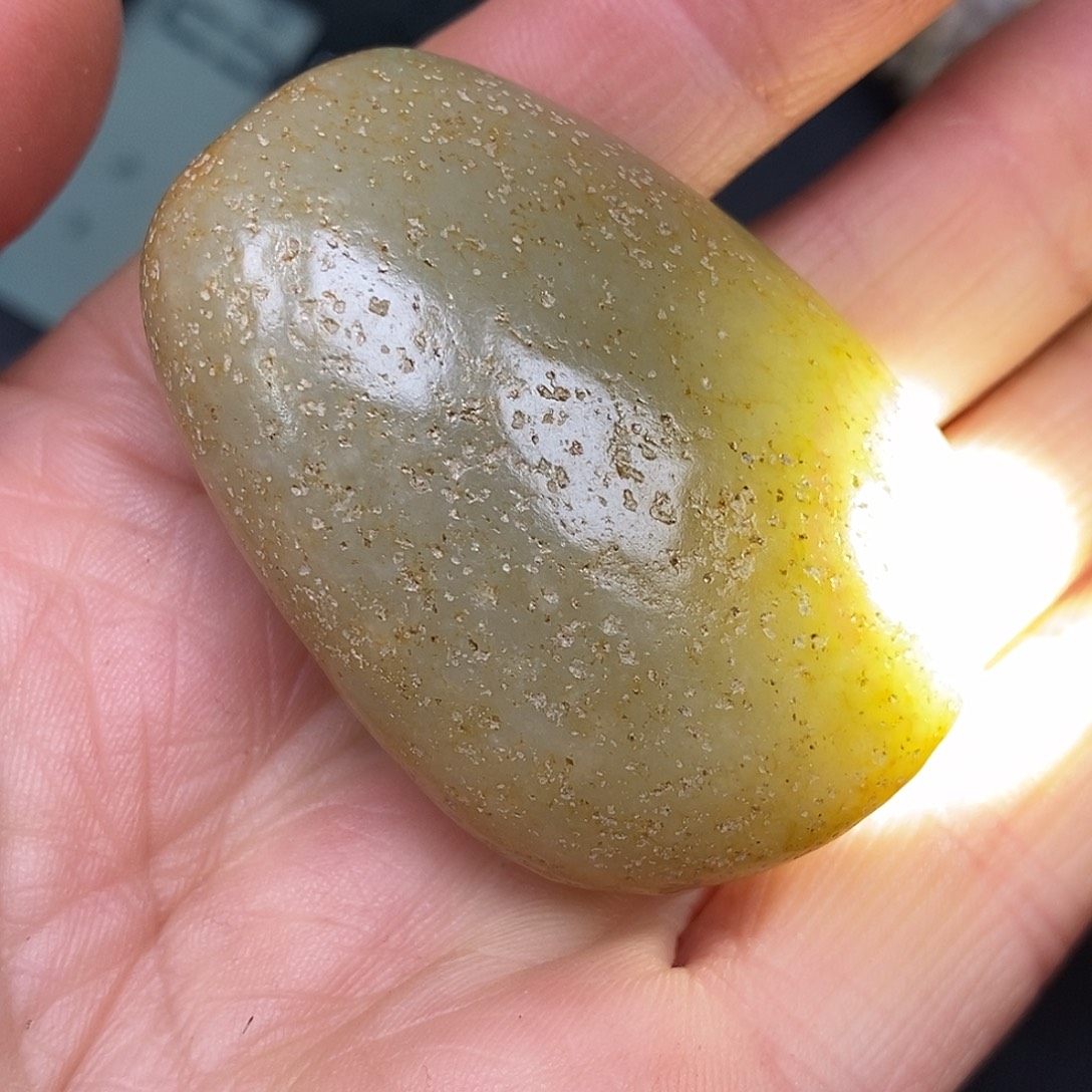 和田玉未镶嵌珠宝奇石